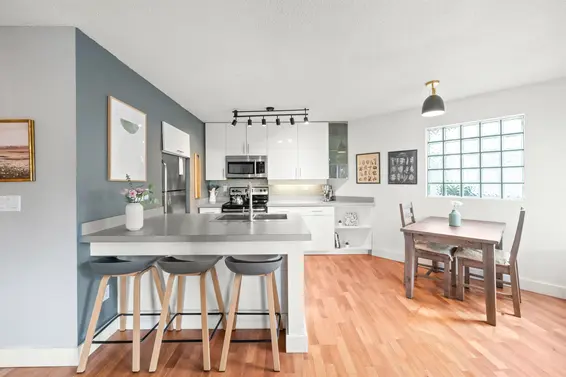202 125 West 18th Street, North Vancouver For Sale - image 4