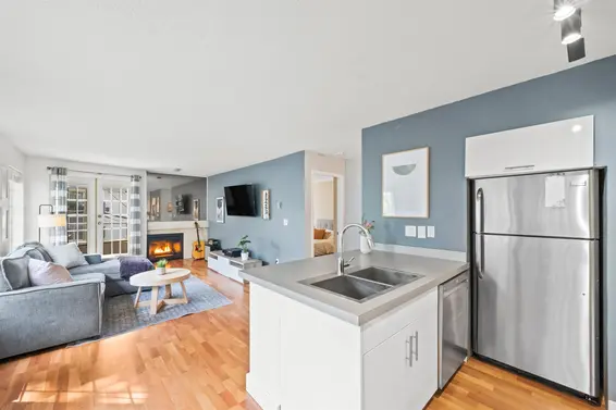 202 125 West 18th Street, North Vancouver For Sale - image 7