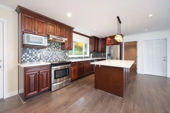 1805 Rosebery Avenue, West Vancouver For Sale - image 11