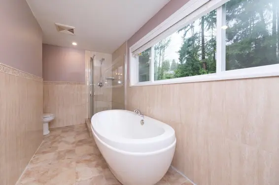 1805 Rosebery Avenue, West Vancouver For Sale - image 23
