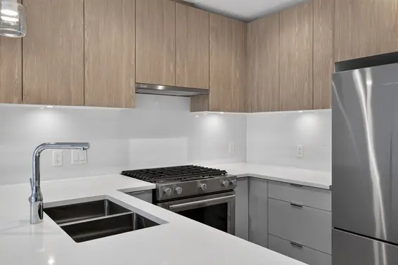 210 108 East 8th Street, North Vancouver For Sale - image 3