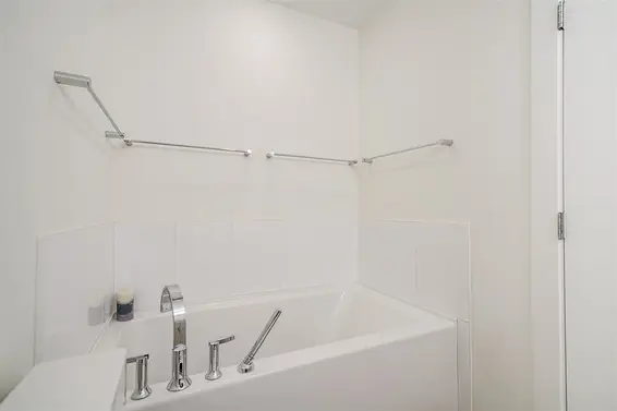 205 East 18Th Street, North Vancouver For Sale - image 23