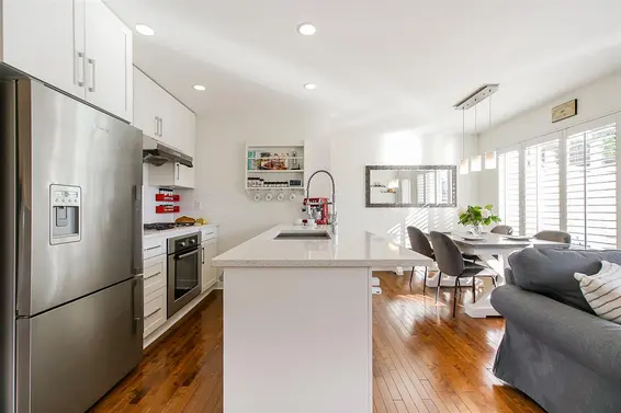 205 East 18Th Street, North Vancouver For Sale - image 2