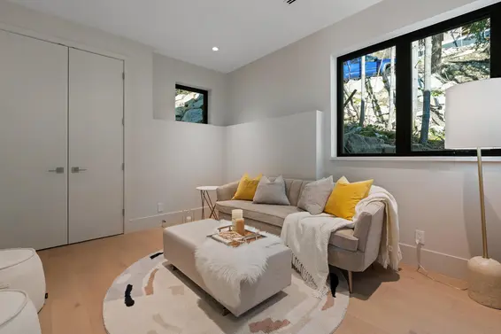 5657 Westport Road, West Vancouver For Sale - image 34