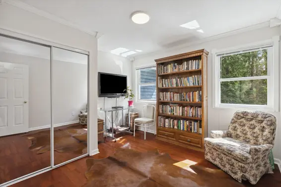 1501 Ostler Court, North Vancouver For Sale - image 25