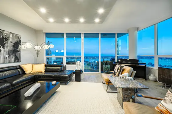 2302 125 East 14th Street, North Vancouver For Sale - image 3