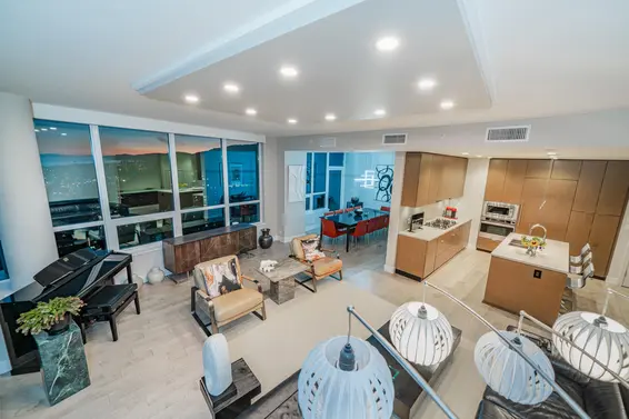 2302 125 East 14th Street, North Vancouver For Sale - image 5