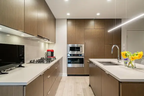 2302 125 East 14th Street, North Vancouver For Sale - image 8