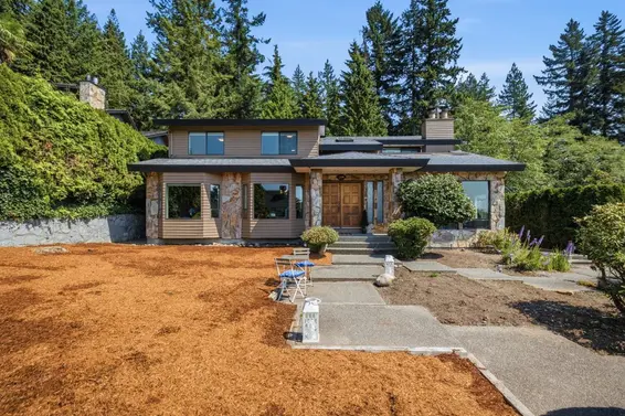 2008 Blairview Avenue, North Vancouver For Sale - image 39