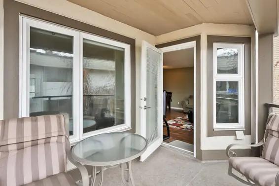 202 1535 Chesterfield Avenue, North Vancouver For Sale - image 18