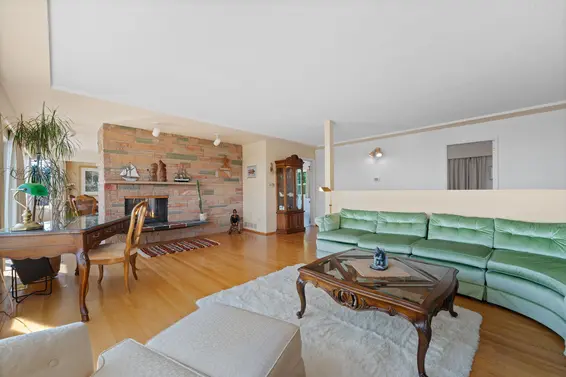 1775 Queens Avenue, West Vancouver For Sale - image 4
