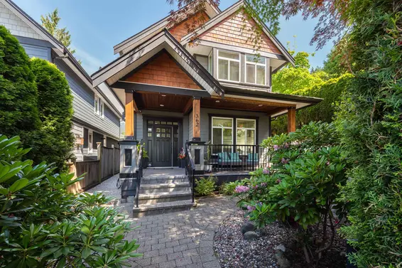362 East 21st Street, North Vancouver