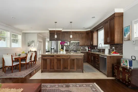 362 East 21st Street, North Vancouver For Sale - image 2