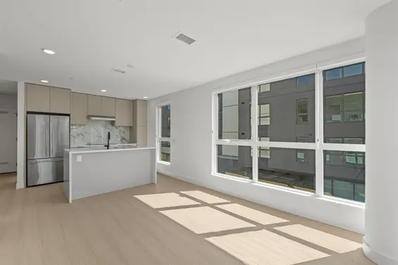 411 422 East 3rd Street, North Vancouver For Sale - image 5