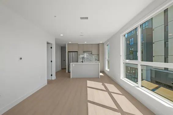 411 422 East 3rd Street, North Vancouver For Sale - image 7