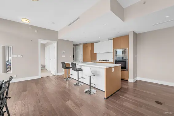102 908 Keith Road, West Vancouver For Sale - image 12