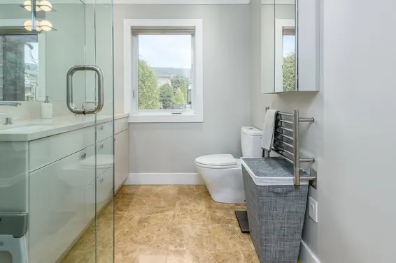 1235 Keith Road, West Vancouver For Sale - image 14