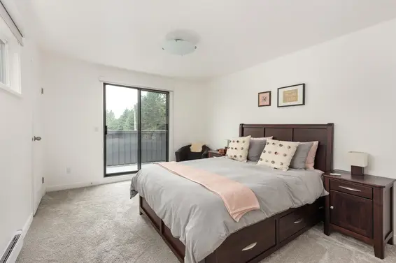 1915 Chesterfield Avenue, North Vancouver For Sale - image 31