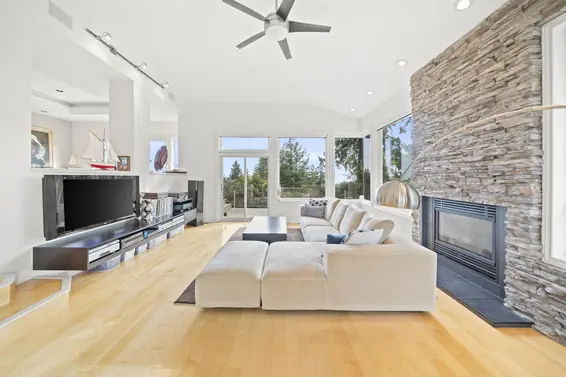 463 Ventura Crescent, North Vancouver For Sale - image 14
