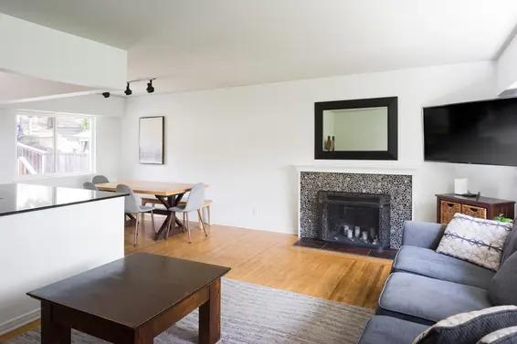 1240 Shavington Street, North Vancouver For Sale - image 2
