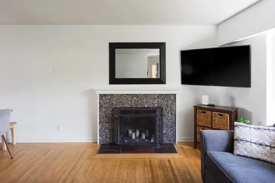 1240 Shavington Street, North Vancouver For Sale - image 3