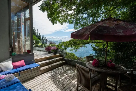 4052 Marine Drive, West Vancouver For Sale - image 20