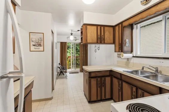 4390 Hoskins Road, North Vancouver For Sale - image 12