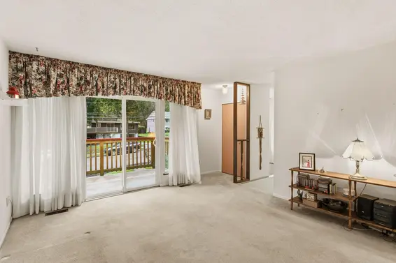 4390 Hoskins Road, North Vancouver For Sale - image 3