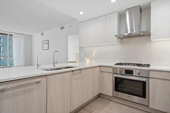 507 177 West 3rd Street, North Vancouver For Sale - image 11