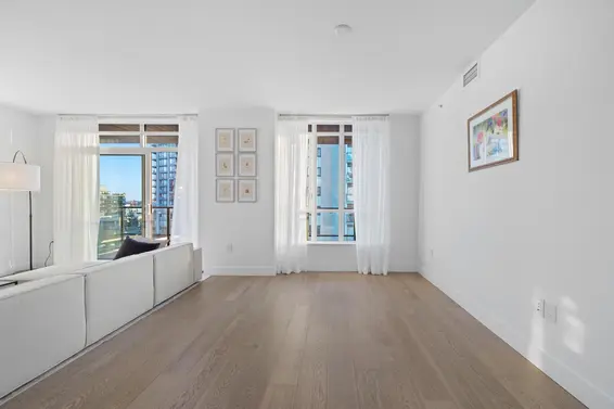 507 177 West 3rd Street, North Vancouver For Sale - image 21