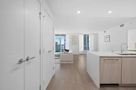 507 177 West 3rd Street, North Vancouver For Sale - image 31