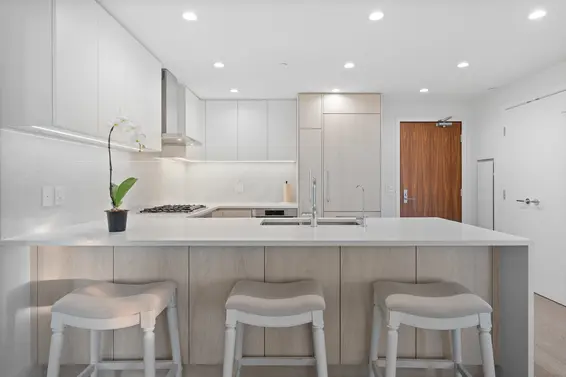 507 177 West 3rd Street, North Vancouver For Sale - image 9