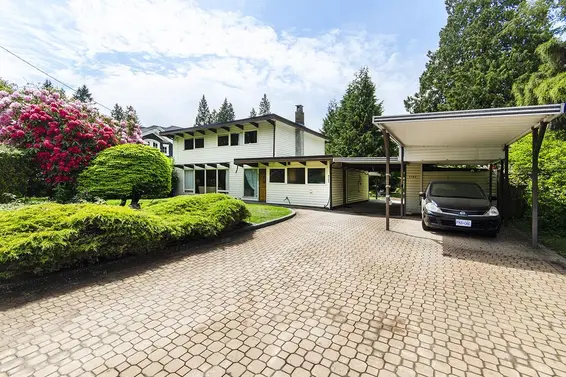 4365 Carolyn Drive, North Vancouver