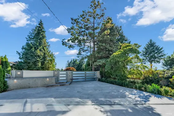 4138 Burkehill Road, West Vancouver For Sale - image 2