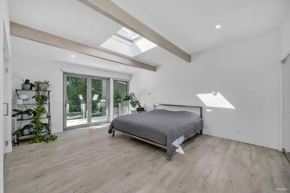 4138 Burkehill Road, West Vancouver For Sale - image 24