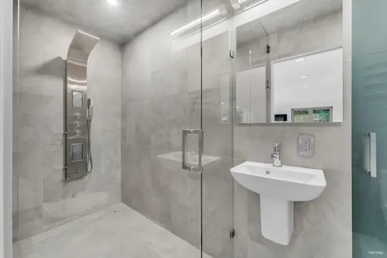 4138 Burkehill Road, West Vancouver For Sale - image 30