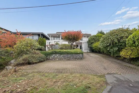1115 Ottaburn Road, West Vancouver For Sale - image 29