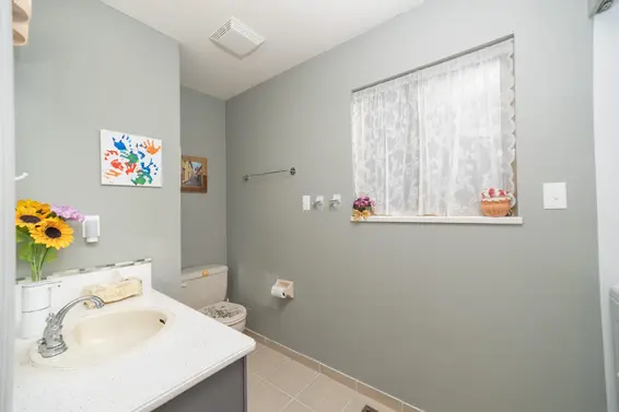 1931 Westview Drive, North Vancouver For Sale - image 32