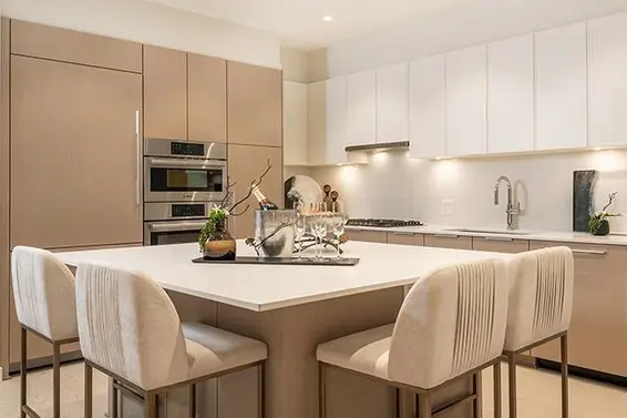 705 128 West 15th Street, North Vancouver