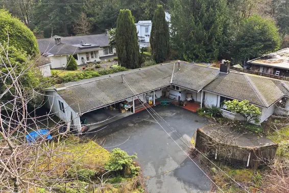 5757 Cranley Drive, West Vancouver For Sale - image 3