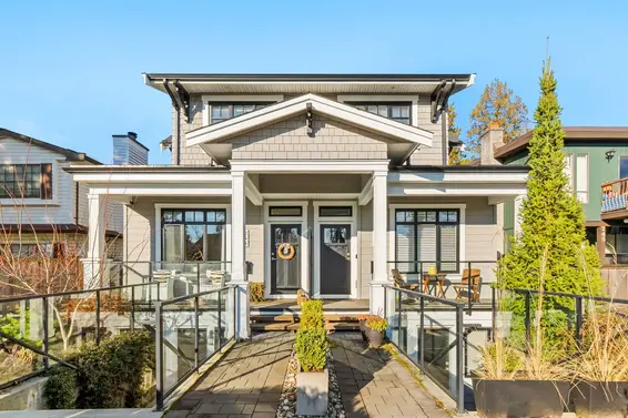 244 East 18th Street, North Vancouver