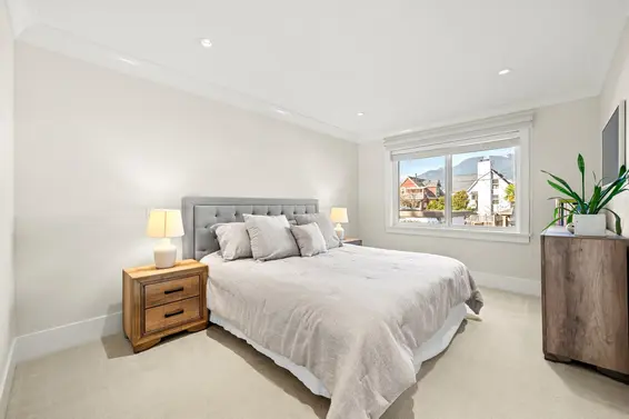 244 East 18th Street, North Vancouver For Sale - image 11