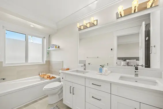 244 East 18th Street, North Vancouver For Sale - image 16