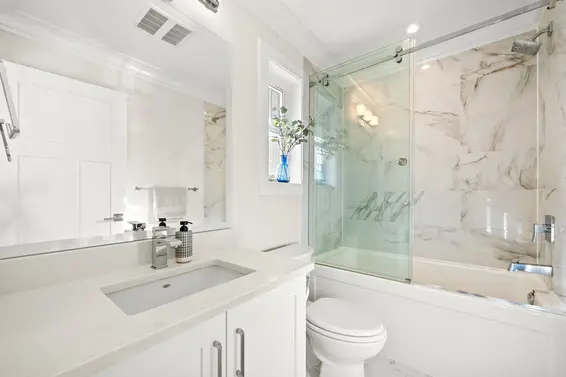 244 East 18th Street, North Vancouver For Sale - image 17