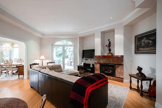 2635 Rosebery Avenue, West Vancouver For Sale - image 22
