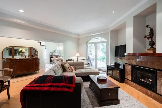 2635 Rosebery Avenue, West Vancouver For Sale - image 25