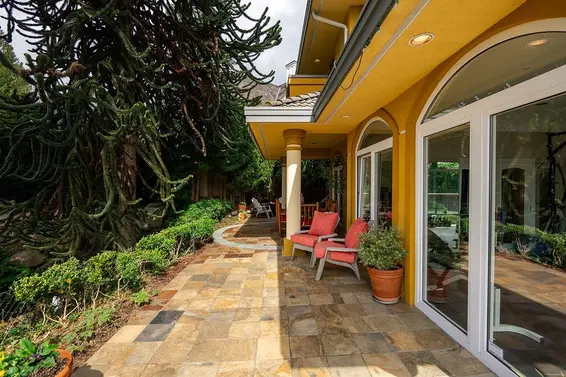 2635 Rosebery Avenue, West Vancouver For Sale - image 32