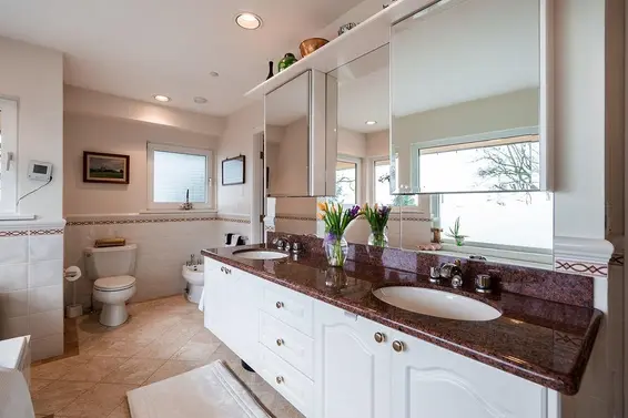 2635 Rosebery Avenue, West Vancouver For Sale - image 37