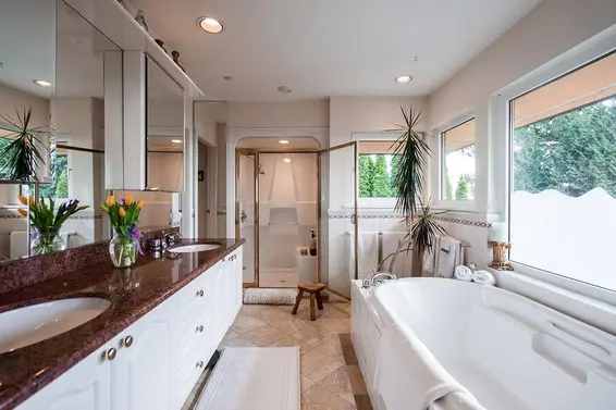 2635 Rosebery Avenue, West Vancouver For Sale - image 38