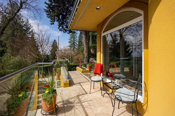 2635 Rosebery Avenue, West Vancouver For Sale - image 6